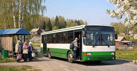 В Омске садовые автобусы перешли на летнее расписание